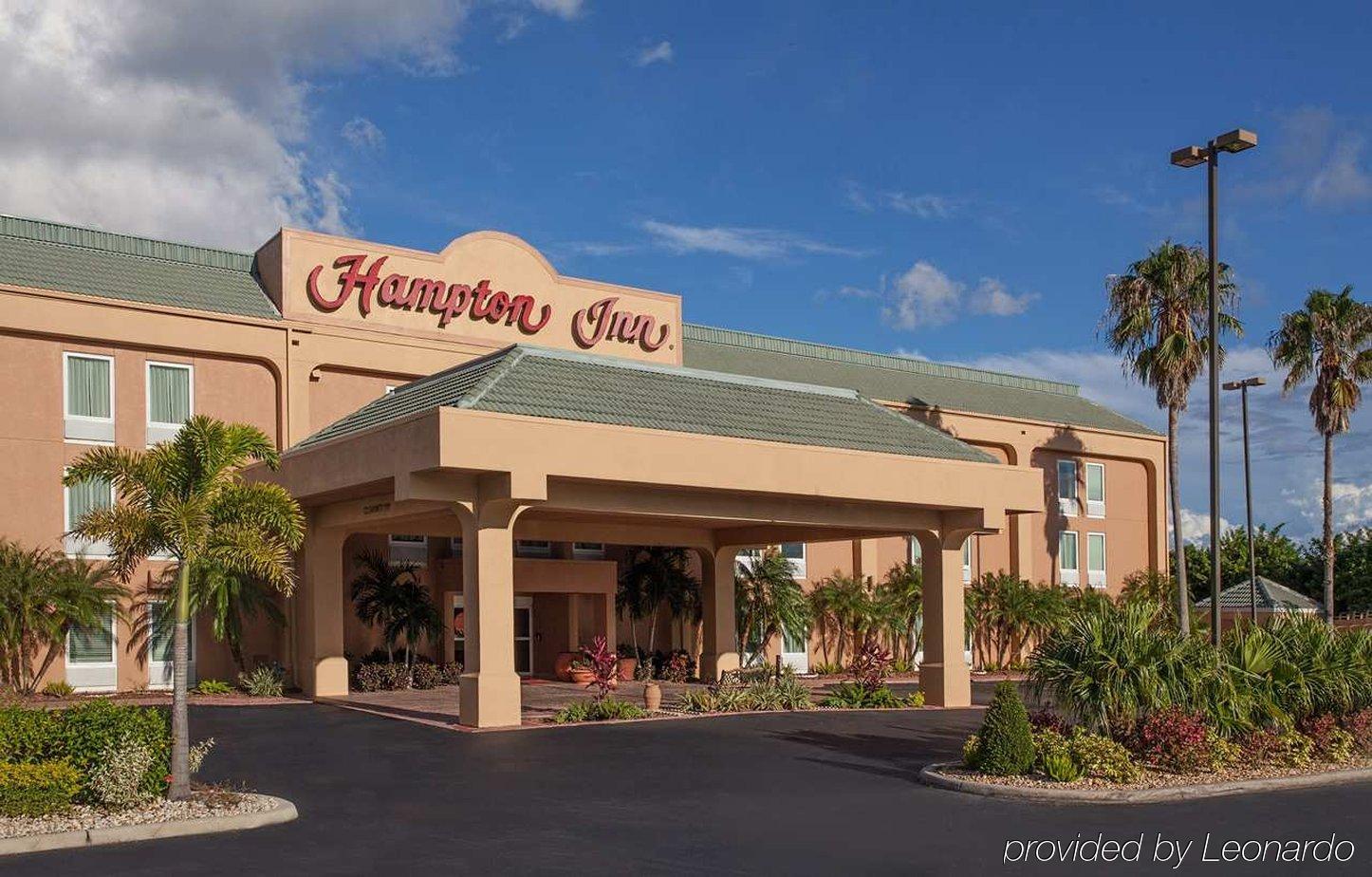 Hampton Inn Port Charlotte Exterior photo